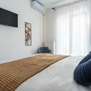 Is , Θεσσαλονίκη Ελλάδα